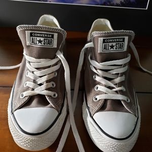 🌺Unisex M7/W9 Converse All Star low top*